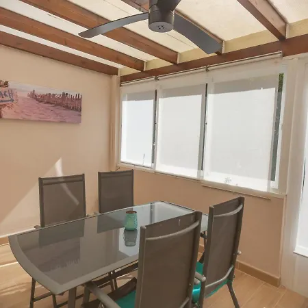 Casa Con Jardin Junto A La Playa Διαμέρισμα